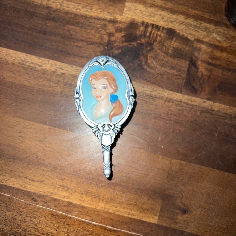 Disney Pokitpal Belle In Mirror